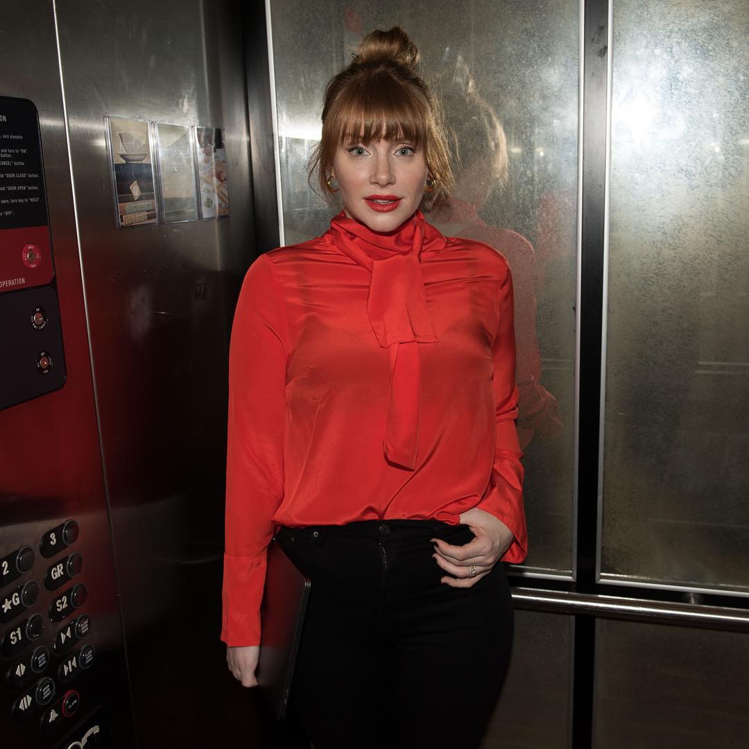 Bryce Dallas Howard Revela Diferencias Salariales en Jurassic World: ¿Por qué la Desigualdad Persiste en Hollywood?